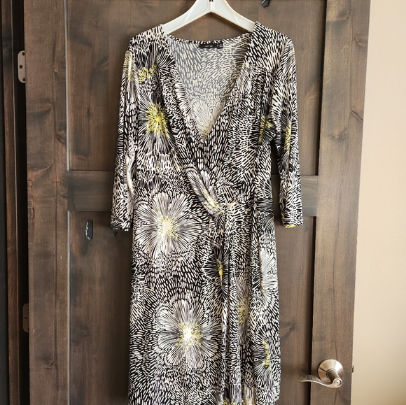 Women's faux wrap dress - Picture 1 of 4